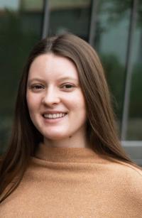 Carley Headshot